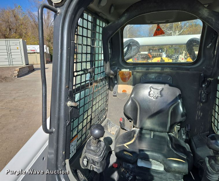image for item EE8735 2018 Bobcat  T650 tracked skid steer loader