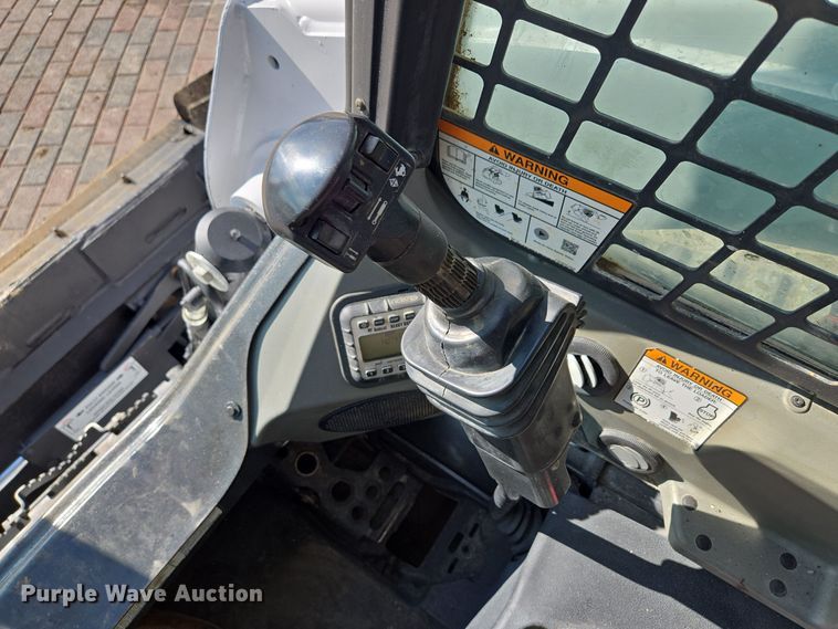 image for item EE8735 2018 Bobcat  T650 tracked skid steer loader