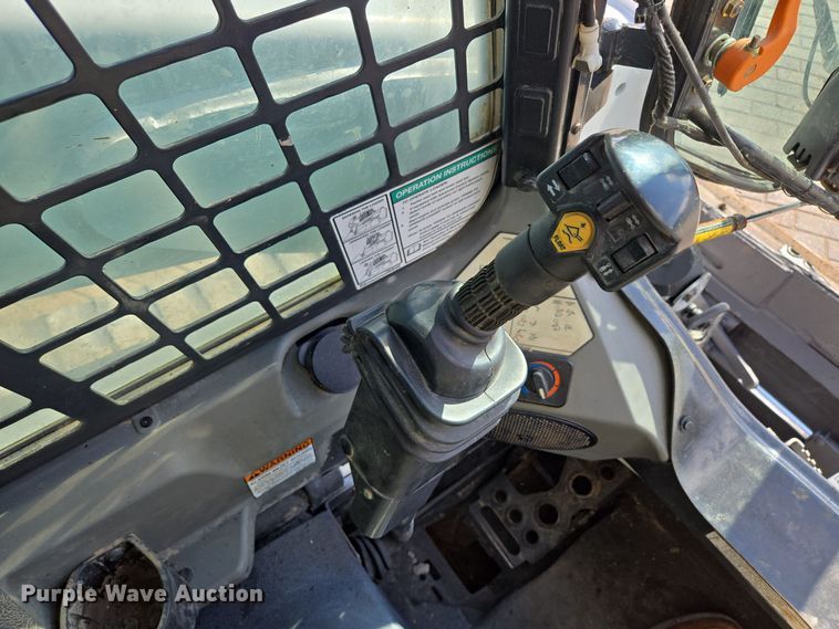 image for item EE8735 2018 Bobcat  T650 tracked skid steer loader