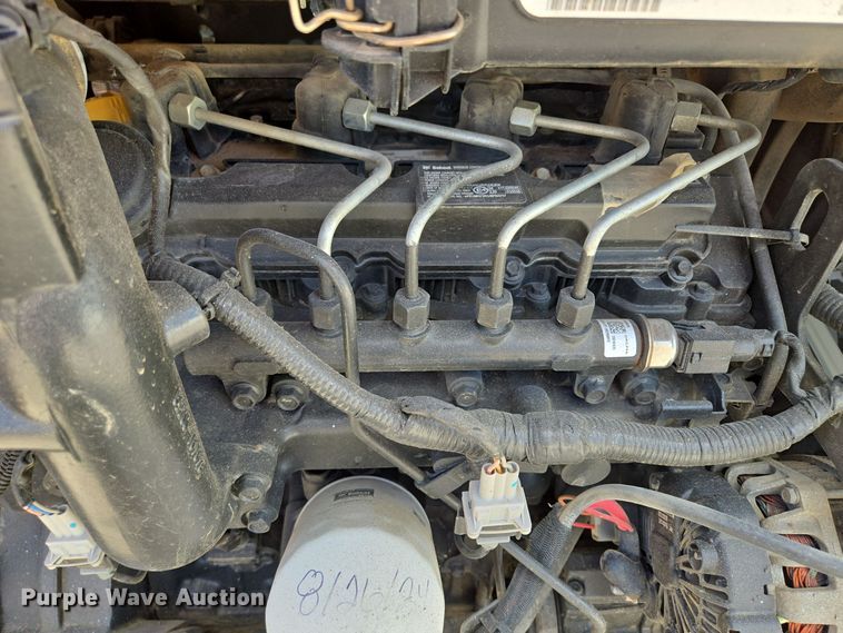 image for item EE8735 2018 Bobcat  T650 tracked skid steer loader