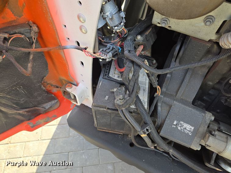 image for item EE8735 2018 Bobcat  T650 tracked skid steer loader