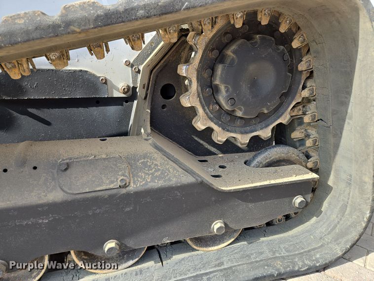 image for item EE8735 2018 Bobcat  T650 tracked skid steer loader