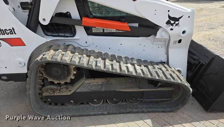 image for item EE8735 2018 Bobcat  T650 tracked skid steer loader