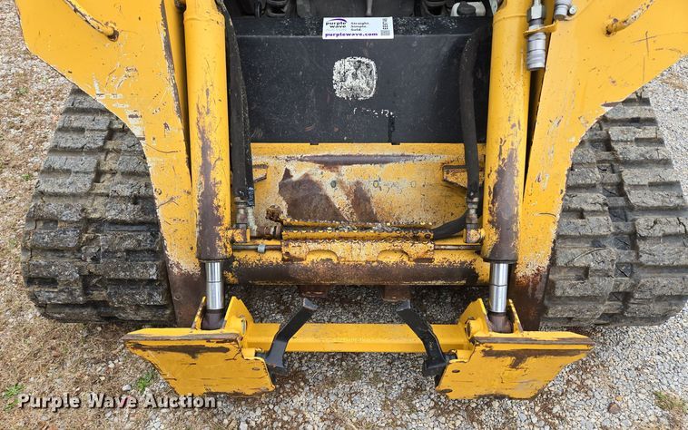 image for item EE8746 2007 John Deere CT332 tracked skid steer loader