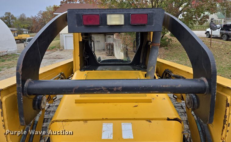 image for item EE8746 2007 John Deere CT332 tracked skid steer loader