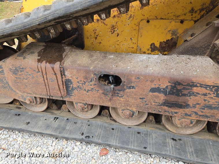 image for item EE8746 2007 John Deere CT332 tracked skid steer loader