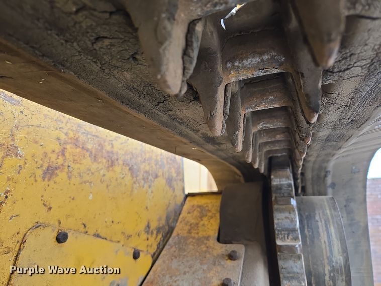 image for item EE8746 2007 John Deere CT332 tracked skid steer loader