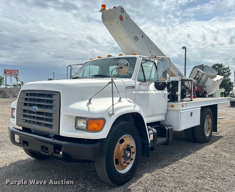 image for item EG0805 1996 Ford  F700 bucket truck
