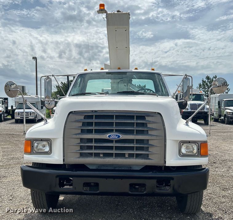 image for item EG0805 1996 Ford  F700 bucket truck