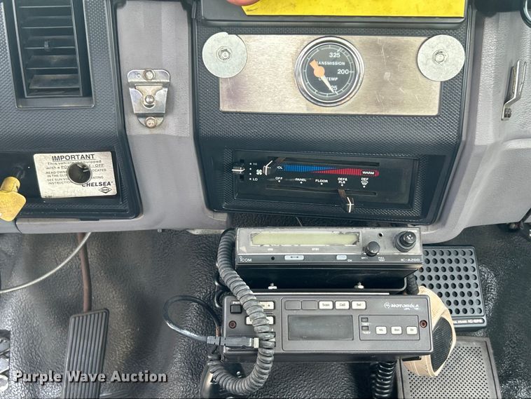 image for item EG0805 1996 Ford  F700 bucket truck