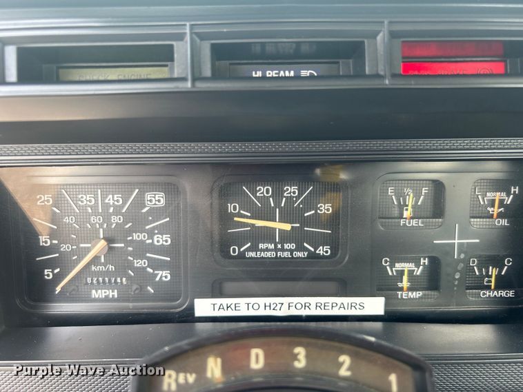 image for item EG0805 1996 Ford  F700 bucket truck