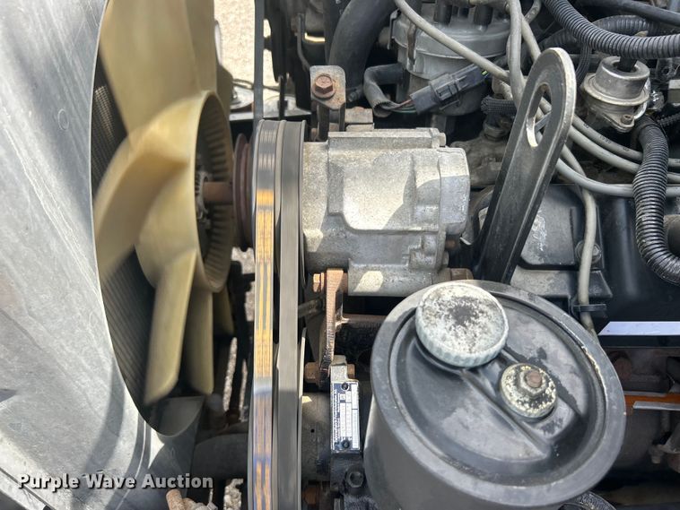 image for item EG0805 1996 Ford  F700 bucket truck