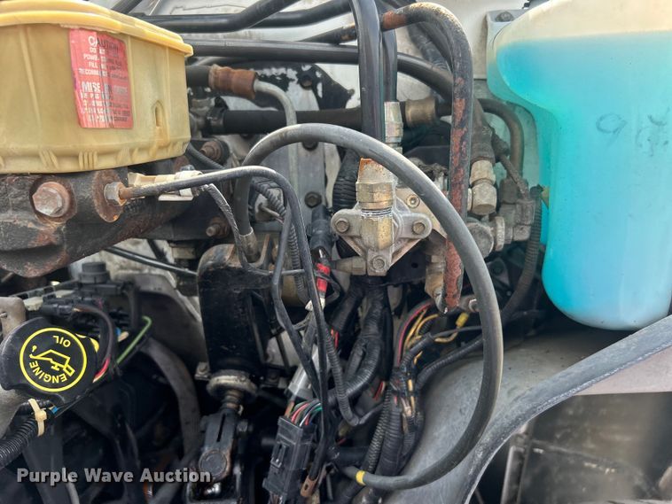 image for item EG0805 1996 Ford  F700 bucket truck