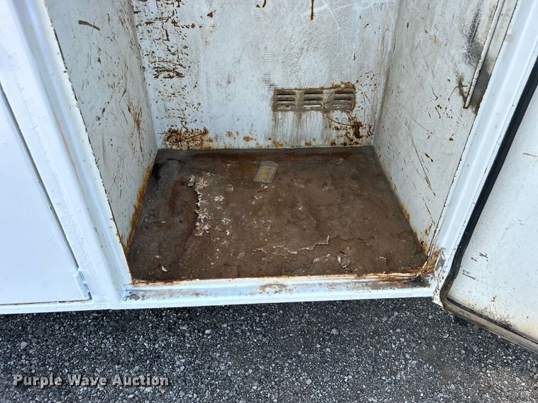 image for item EG1091 2007 Freightliner  Business Class M2 crane truck