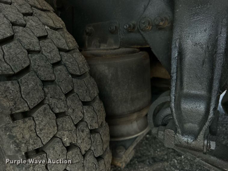 image for item EG1091 2007 Freightliner  Business Class M2 crane truck