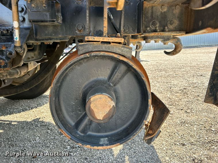 image for item EG1091 2007 Freightliner  Business Class M2 crane truck