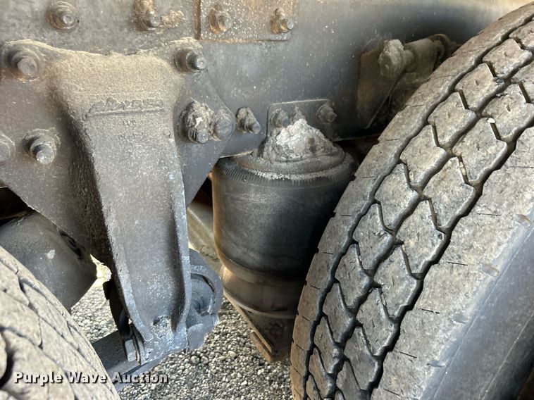 image for item EG1091 2007 Freightliner  Business Class M2 crane truck