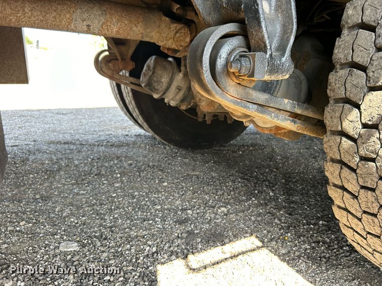 image for item EG1091 2007 Freightliner  Business Class M2 crane truck