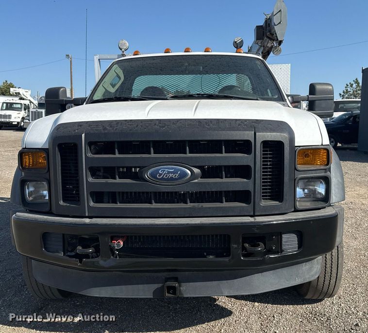 image for item EG2194 2010 Ford F550 Super Duty  utility / service truck