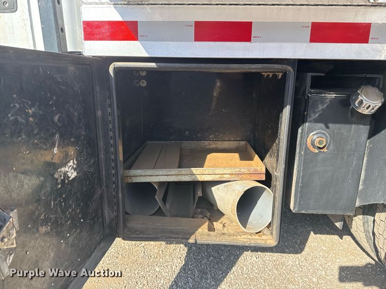 image for item EG2194 2010 Ford F550 Super Duty  utility / service truck