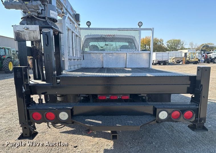 image for item EG2194 2010 Ford F550 Super Duty  utility / service truck