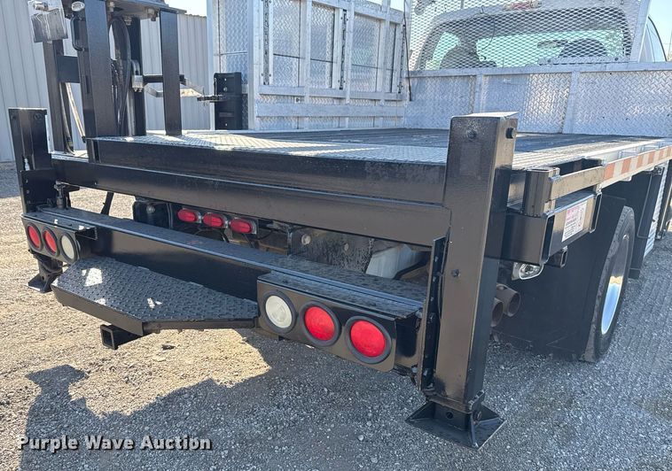 image for item EG2194 2010 Ford F550 Super Duty  utility / service truck