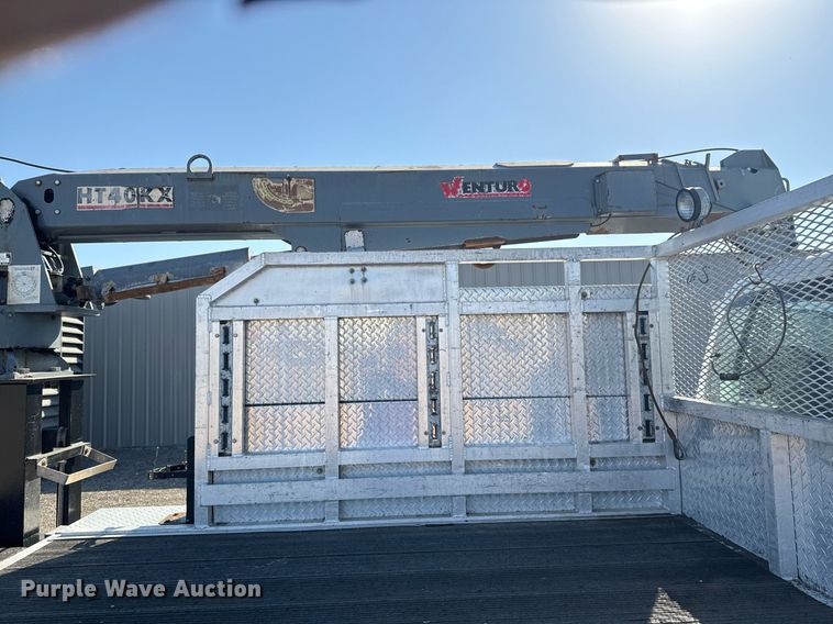 image for item EG2194 2010 Ford F550 Super Duty  utility / service truck