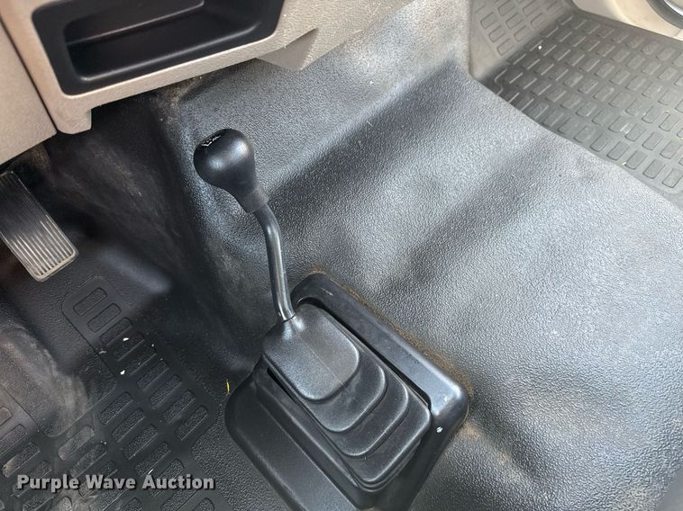 image for item EG2194 2010 Ford F550 Super Duty  utility / service truck