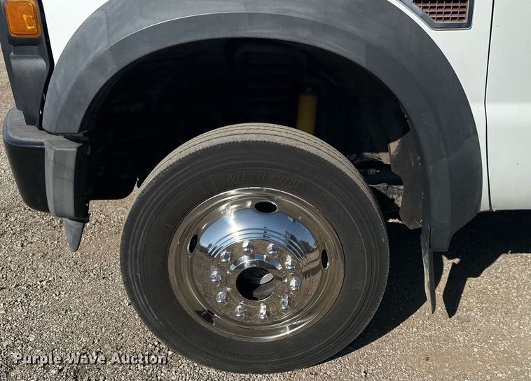 image for item EG2194 2010 Ford F550 Super Duty  utility / service truck