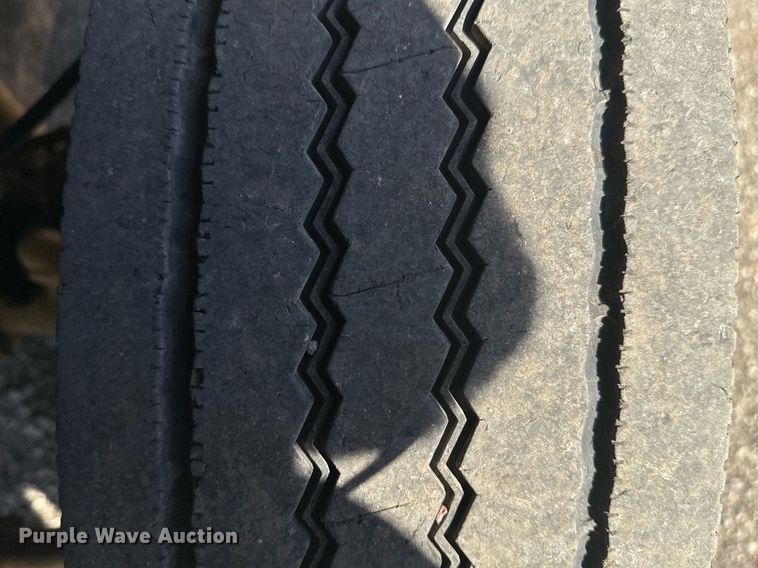 image for item EG2194 2010 Ford F550 Super Duty  utility / service truck