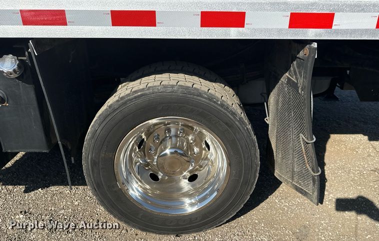 image for item EG2194 2010 Ford F550 Super Duty  utility / service truck