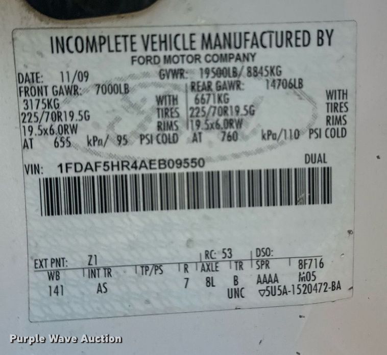 image for item EG2194 2010 Ford F550 Super Duty  utility / service truck