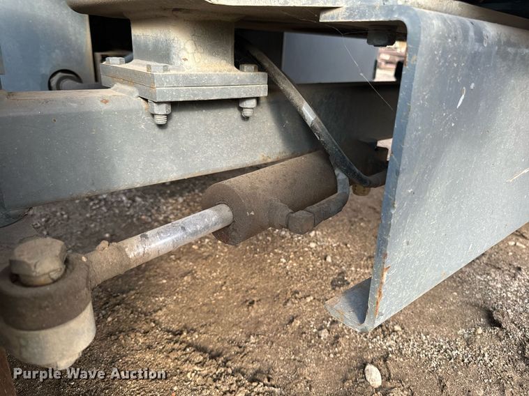 image for item EG6804 1996 Skyjack SJ7027 scissor lift