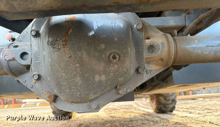 image for item EG6804 1996 Skyjack SJ7027 scissor lift