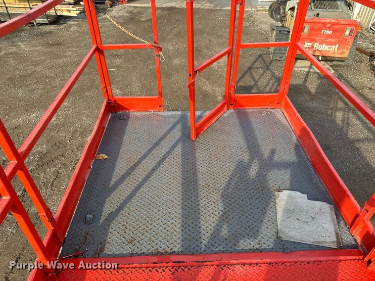 image for item EG6804 1996 Skyjack SJ7027 scissor lift
