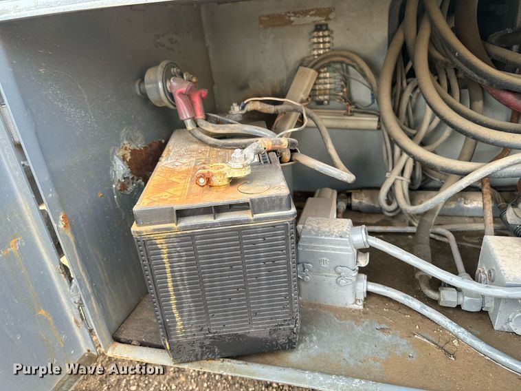 image for item EG6804 1996 Skyjack SJ7027 scissor lift