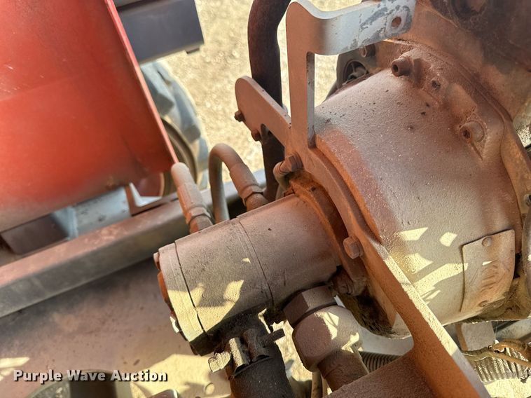 image for item EG6804 1996 Skyjack SJ7027 scissor lift