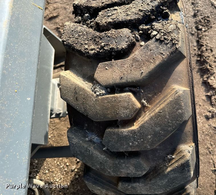 image for item EG6804 1996 Skyjack SJ7027 scissor lift