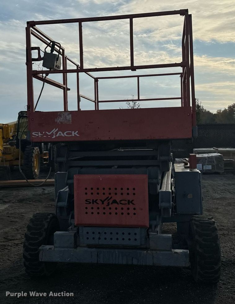 image for item EG6806 Skyjack SJ8841-RT scissor lift