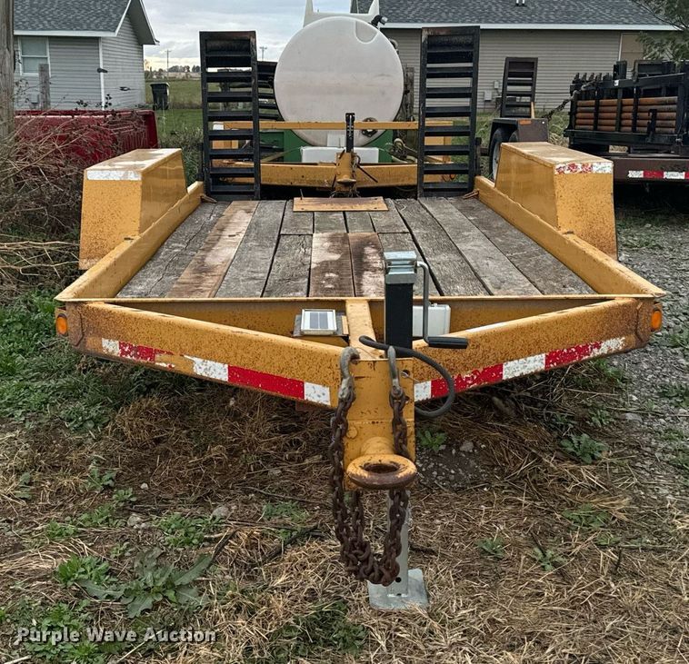 image for item EG6877 2000 Redi-Haul FSL12 equipment trailer