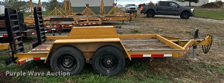 image for item EG6877 2000 Redi-Haul FSL12 equipment trailer