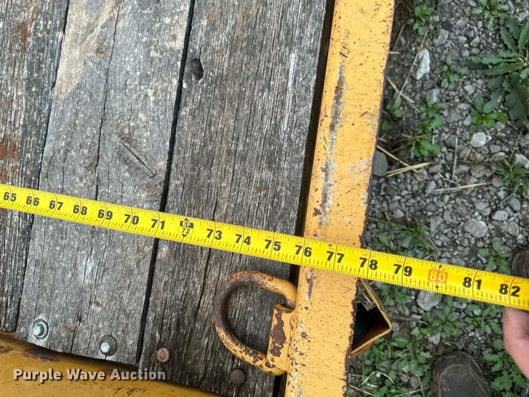 image for item EG6877 2000 Redi-Haul FSL12 equipment trailer