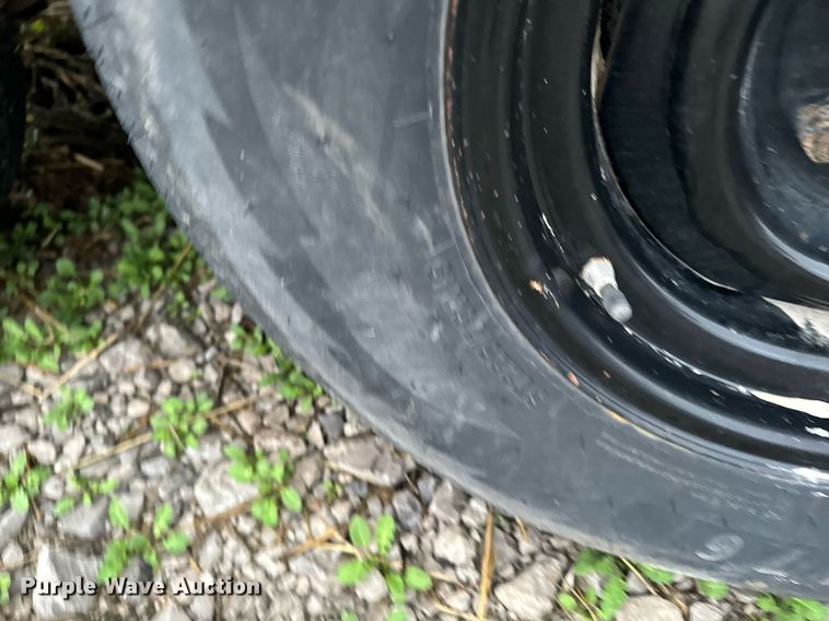 image for item EG6877 2000 Redi-Haul FSL12 equipment trailer