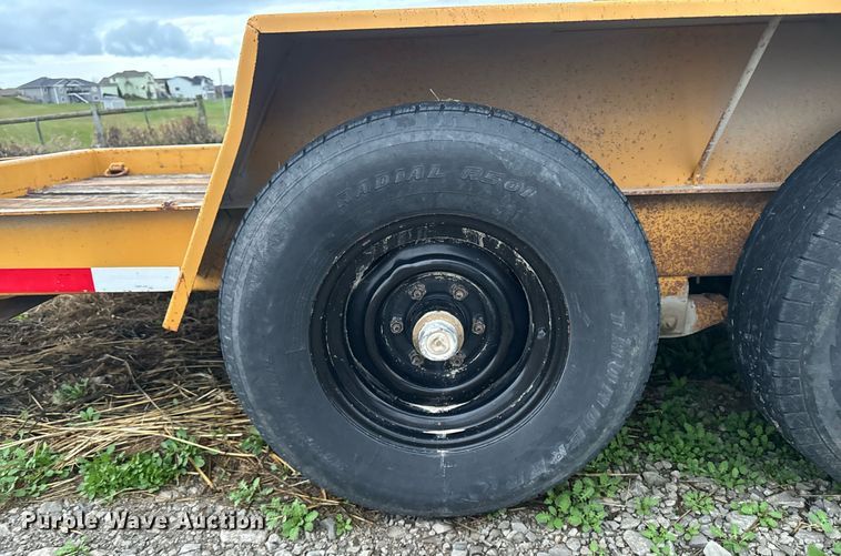 image for item EG6877 2000 Redi-Haul FSL12 equipment trailer