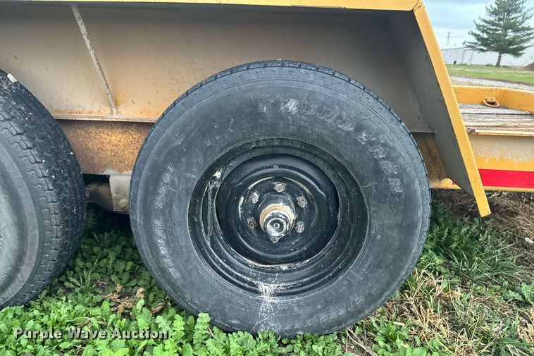 image for item EG6877 2000 Redi-Haul FSL12 equipment trailer