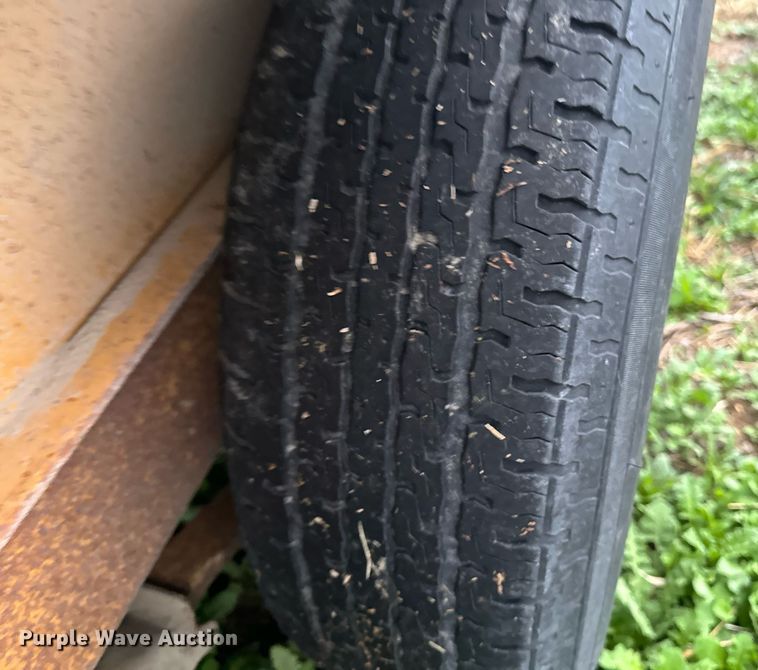 image for item EG6877 2000 Redi-Haul FSL12 equipment trailer