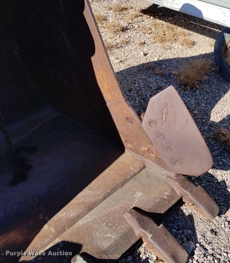 image for item EG9953 Caterpillar bucket