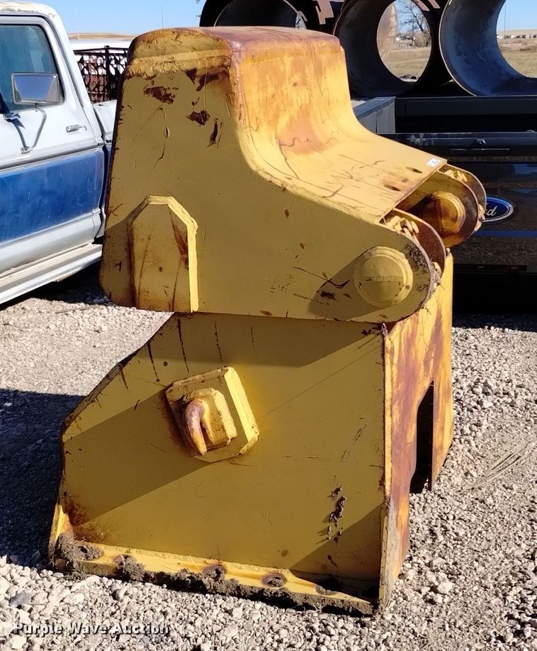 image for item EG9954 Caterpillar push block