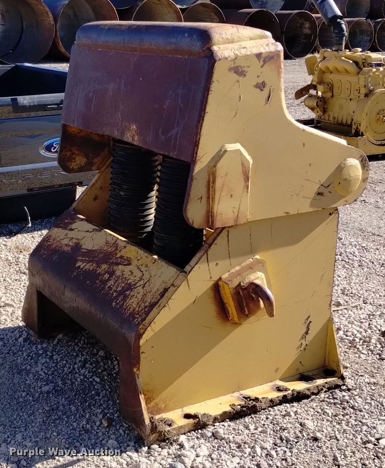 image for item EG9954 Caterpillar push block