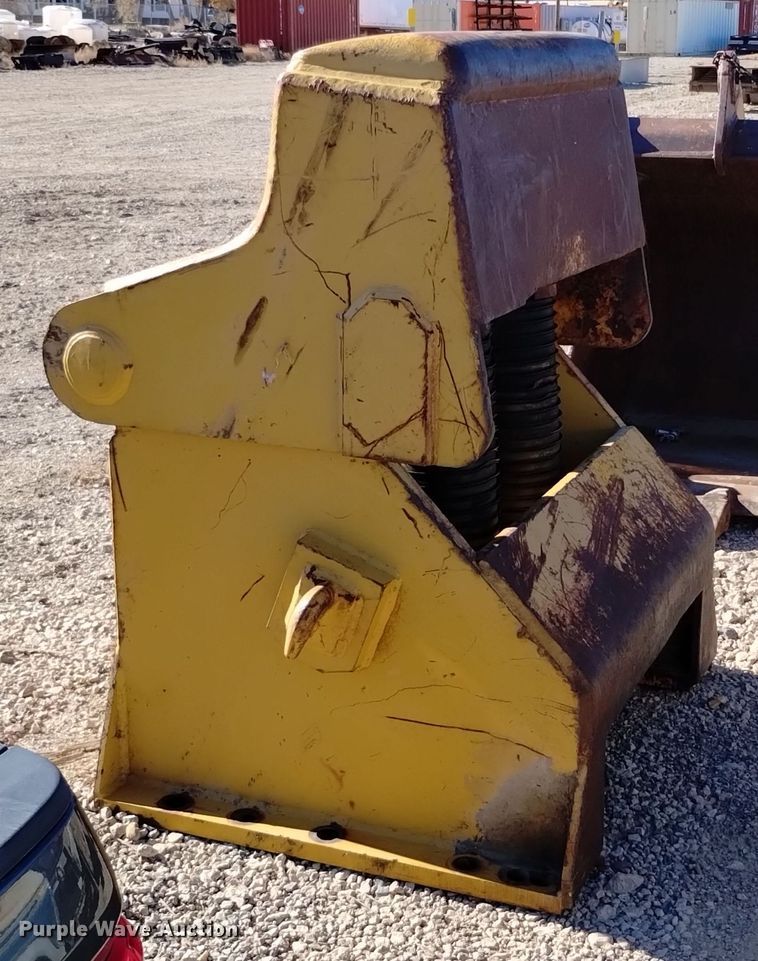 image for item EG9954 Caterpillar push block